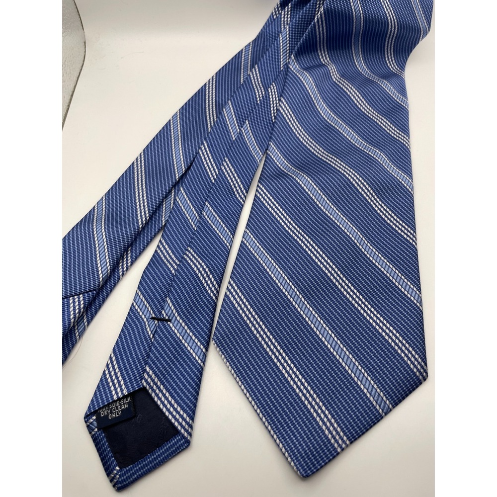 Cremieux Mens Blue White Diagonal Stripe Silk Handmade Necktie Made in USA